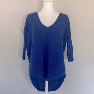 Express V-Neck Pullover Dolman Sleeves - Small